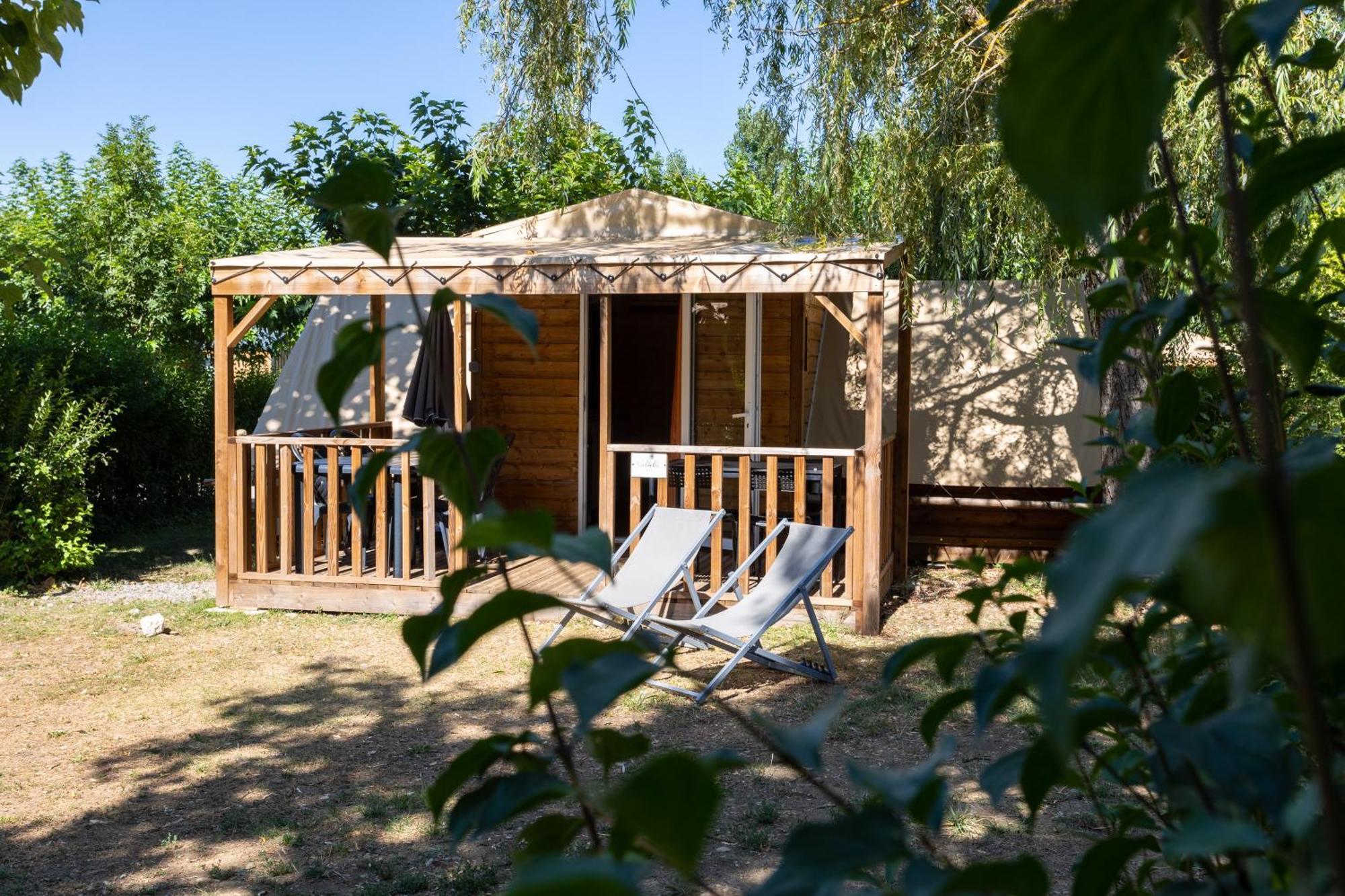 Camping Sites Et Paysages Les Pres Hauts سيسترون المظهر الخارجي الصورة